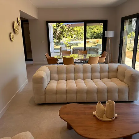 Pavone Сasa de vacaciones Angulema